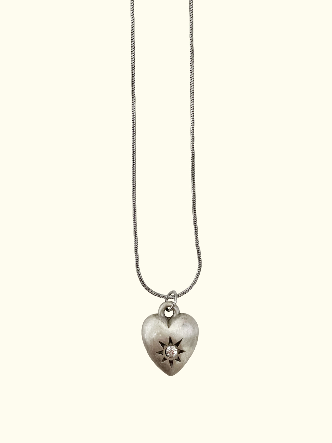 sssssunny heart necklace